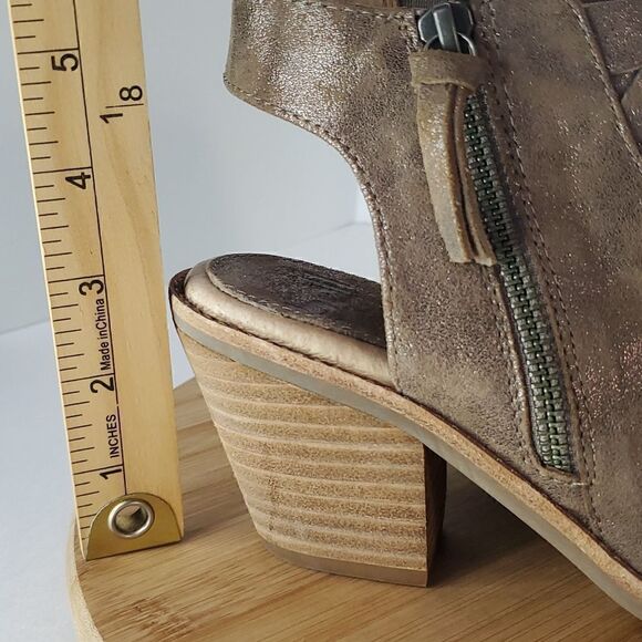 Soft McKenna Metallic Braided Peep Toe Leather Comfort Heeled Sandals US Size 6M - Picture 10 of 10